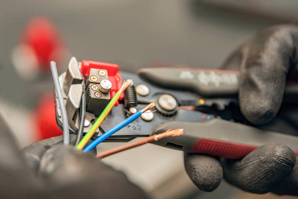 Best Electric Panel Repair  in Girard, OH